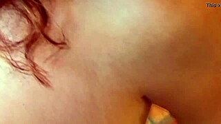 现场#8 视频: Vulgar milfs satisfying their oral desires