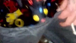 现场#5 视频: Group masturbation session with redhead